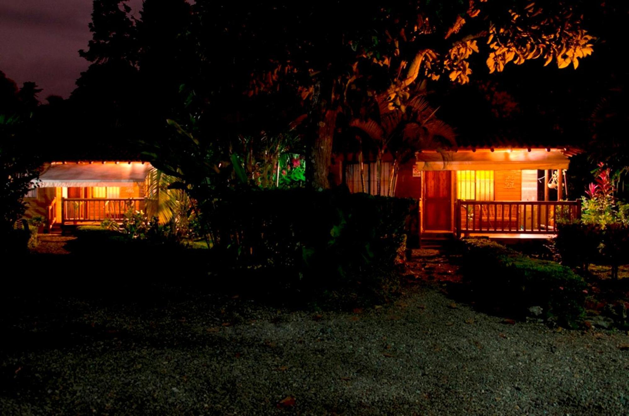 Casa Marcellino Lodge Cahuita Eksteriør billede